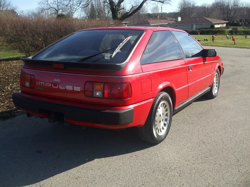 1988 Isuzu Impulse - Image 6 of 31
