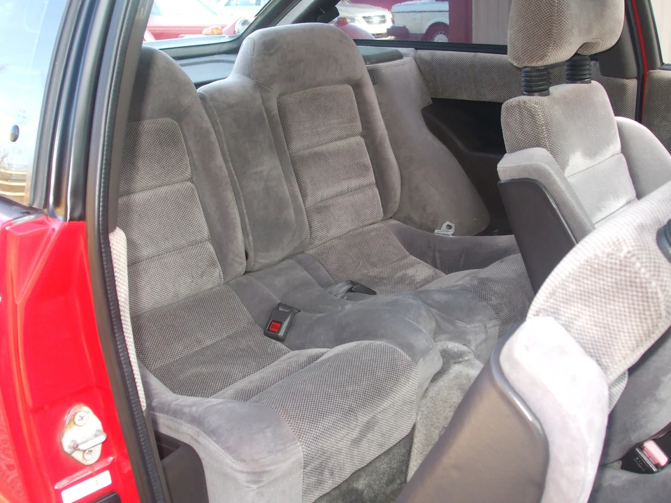 1988 Isuzu Impulse - Image 27 of 31