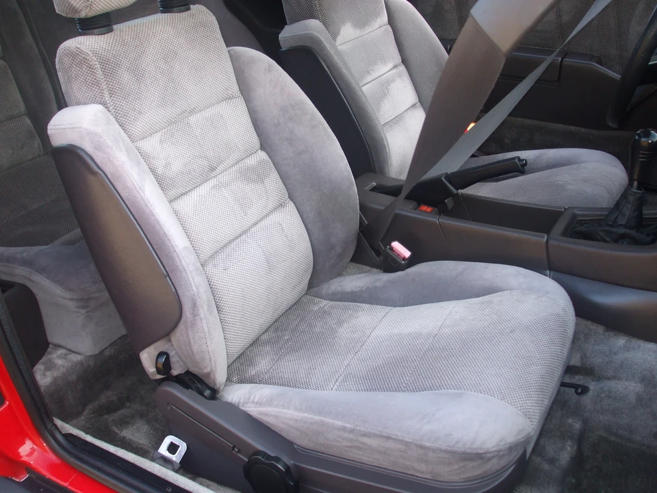 1988 Isuzu Impulse - Image 26 of 31