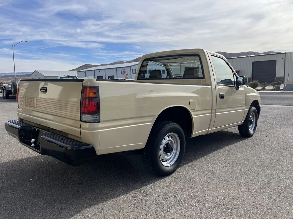 1988 Isuzu - Image 31 of 31