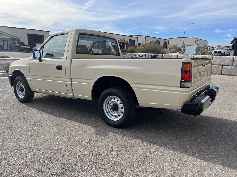 1988 Isuzu - Image 29 of 31