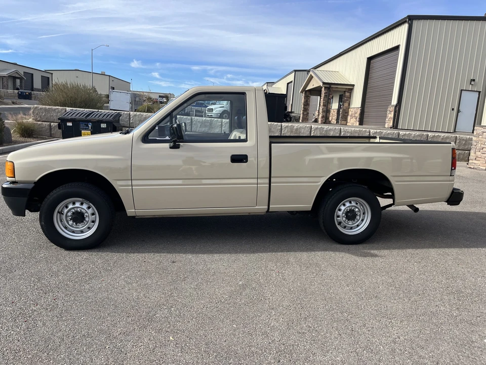 1988 Isuzu - Image 28 of 31