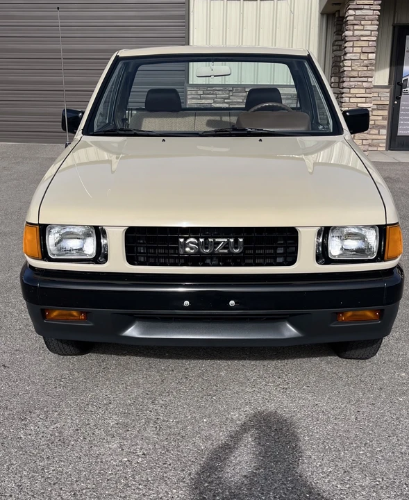 1988 Isuzu - Image 26 of 31