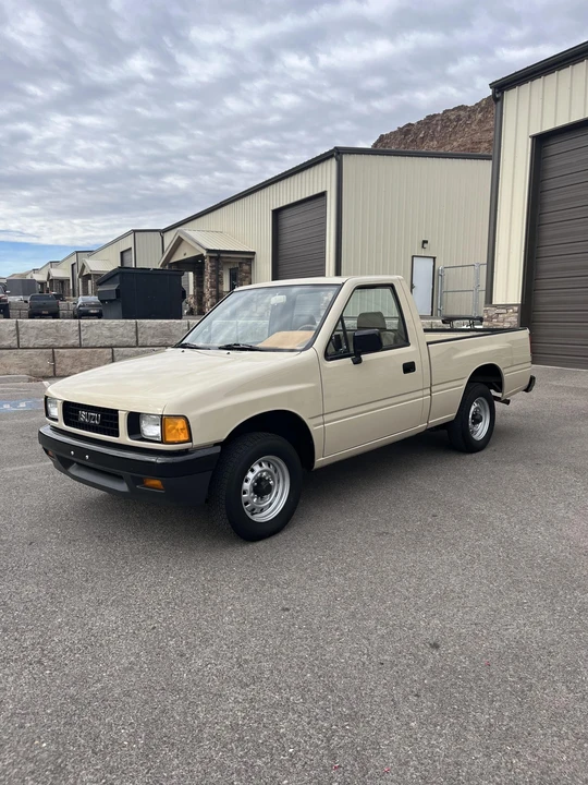 1988 Isuzu - Image 3 of 31