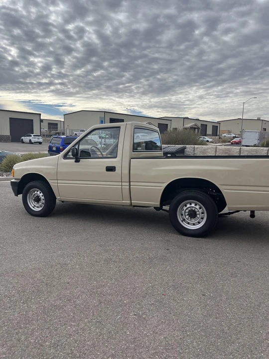 1988 Isuzu - Image 6 of 31