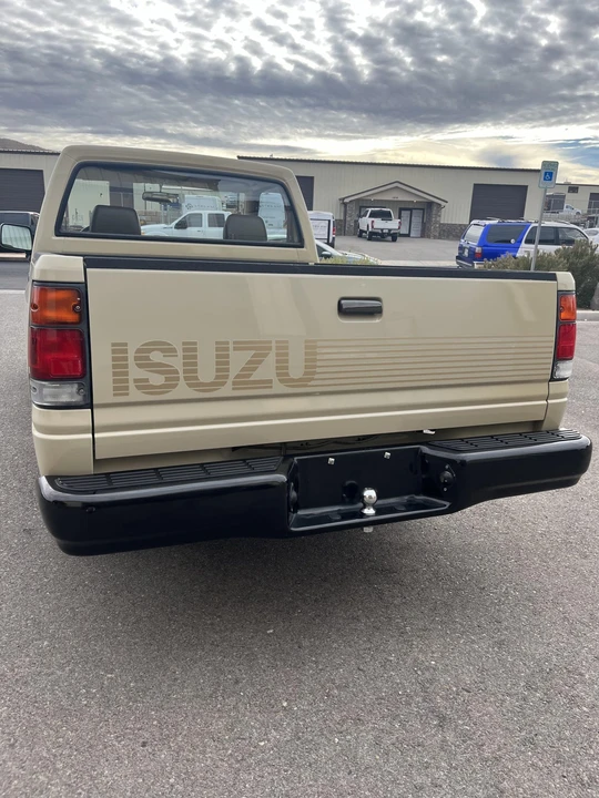 1988 Isuzu - Image 10 of 31