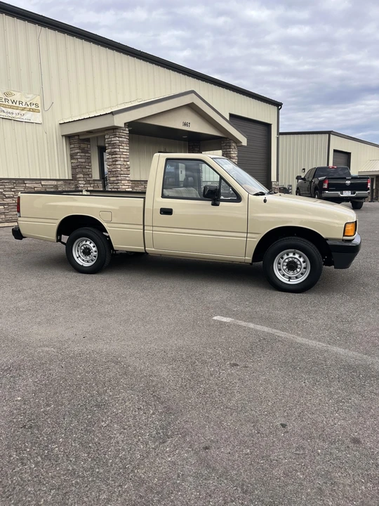 1988 Isuzu - Image 18 of 31