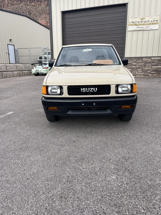 1988 Isuzu - Image 22 of 31