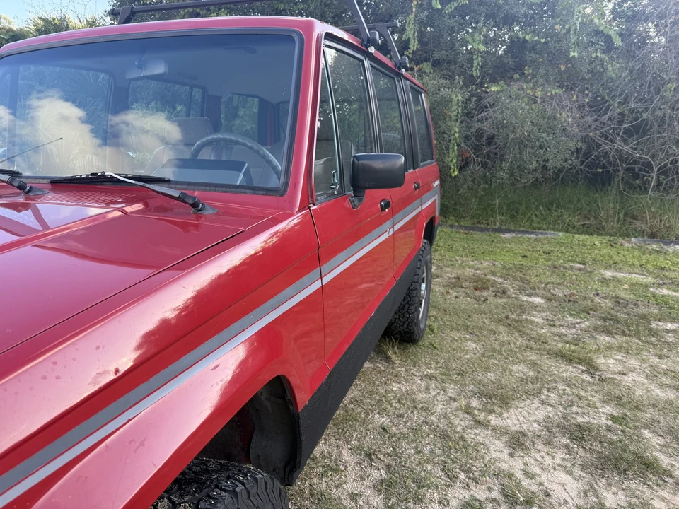 1988 Isuzu Trooper - Image 17 of 31