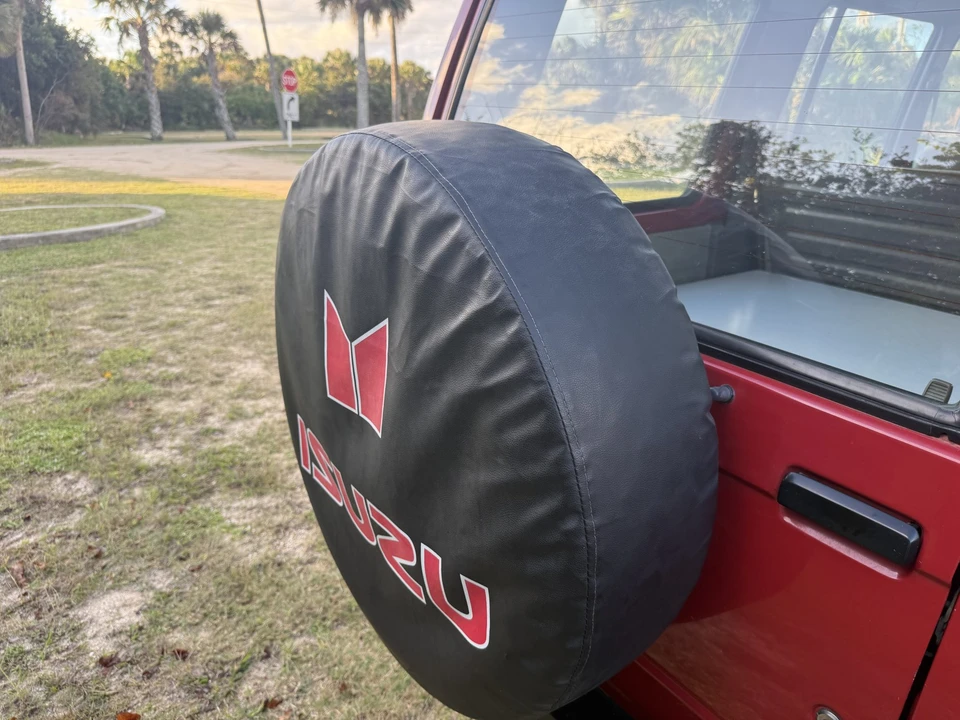 1988 Isuzu Trooper - Image 23 of 31