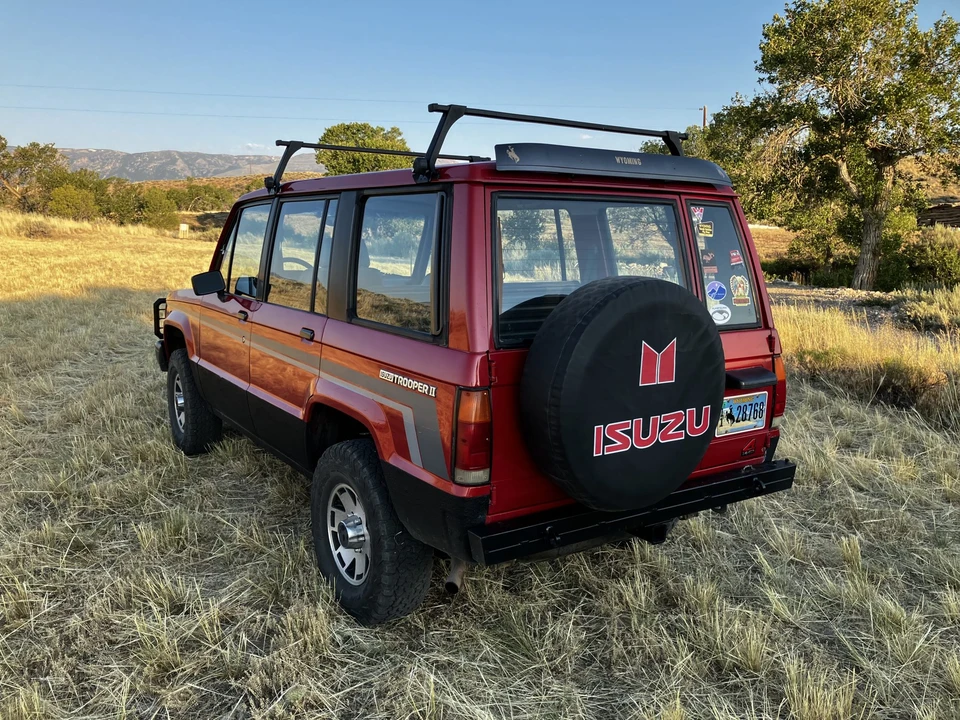1988 Isuzu Trooper - Image 12 of 31