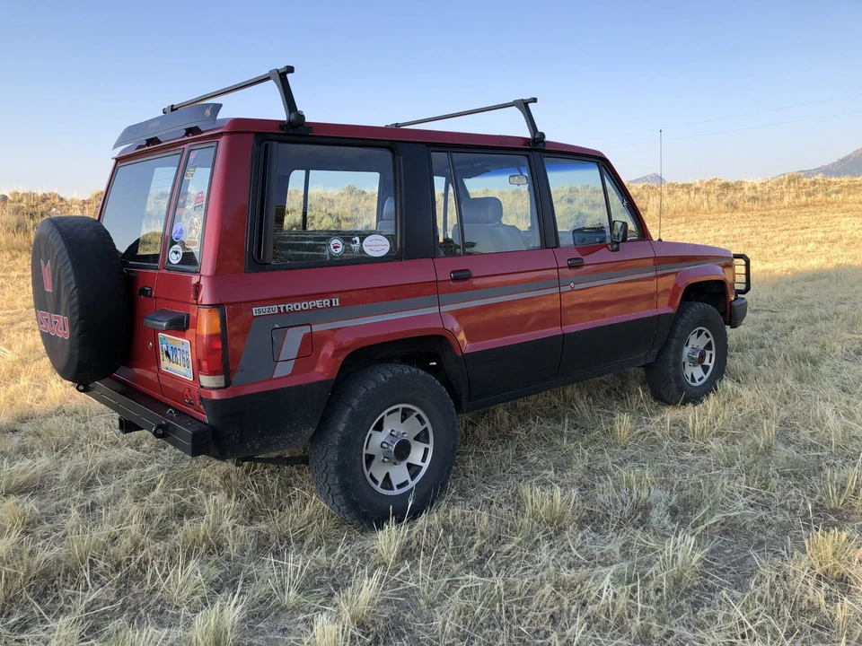 1988 Isuzu Trooper - Image 15 of 31