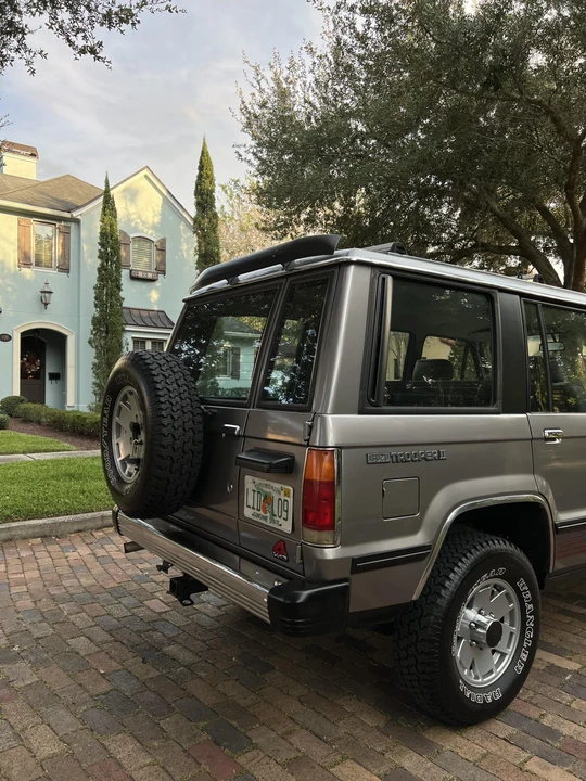 1988 Isuzu Trooper - Image 30 of 31