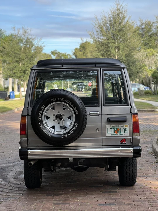1988 Isuzu Trooper - Image 11 of 31