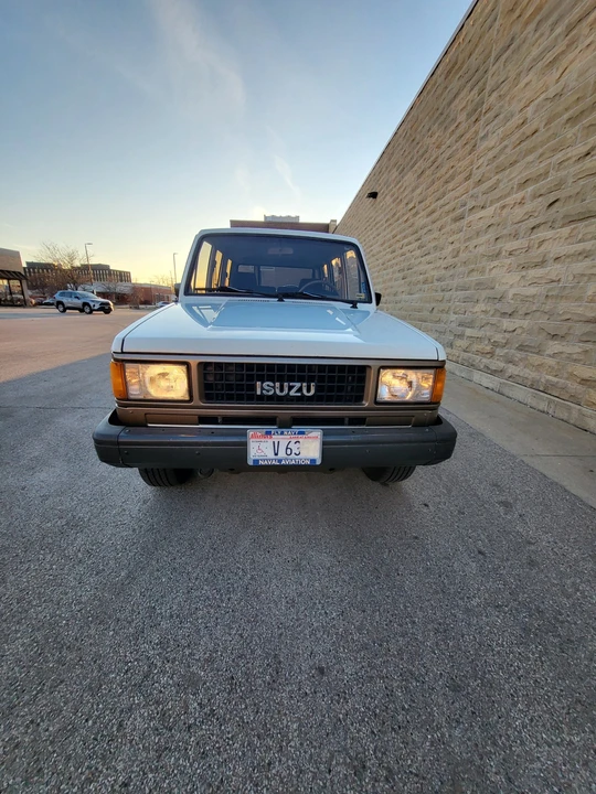 1988 Isuzu Trooper - Image 5 of 31