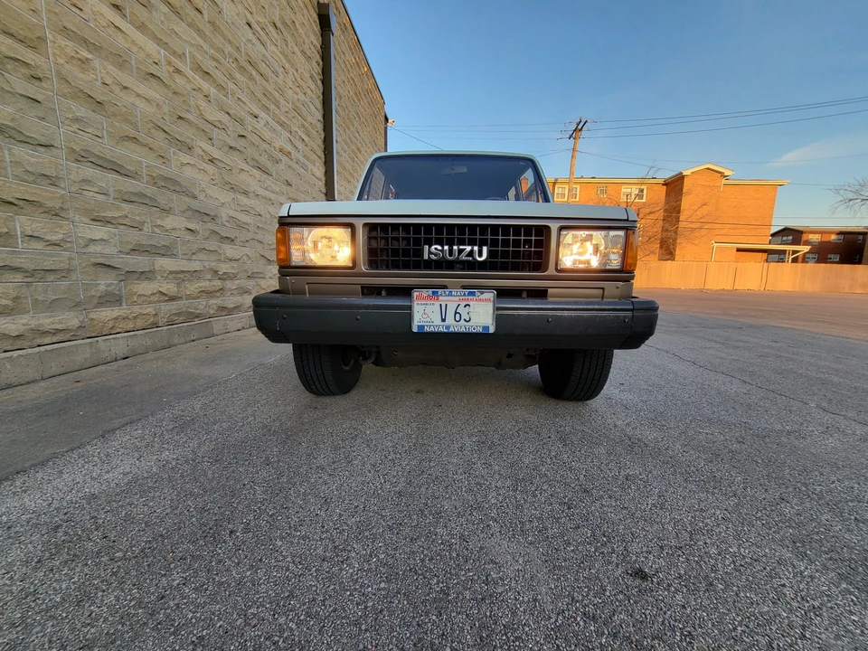 1988 Isuzu Trooper - Image 6 of 31
