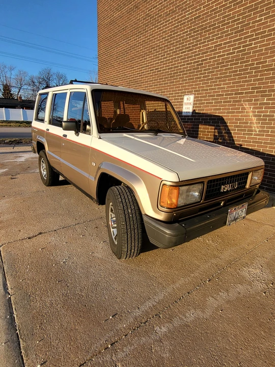 1988 Isuzu Trooper - Image 23 of 31