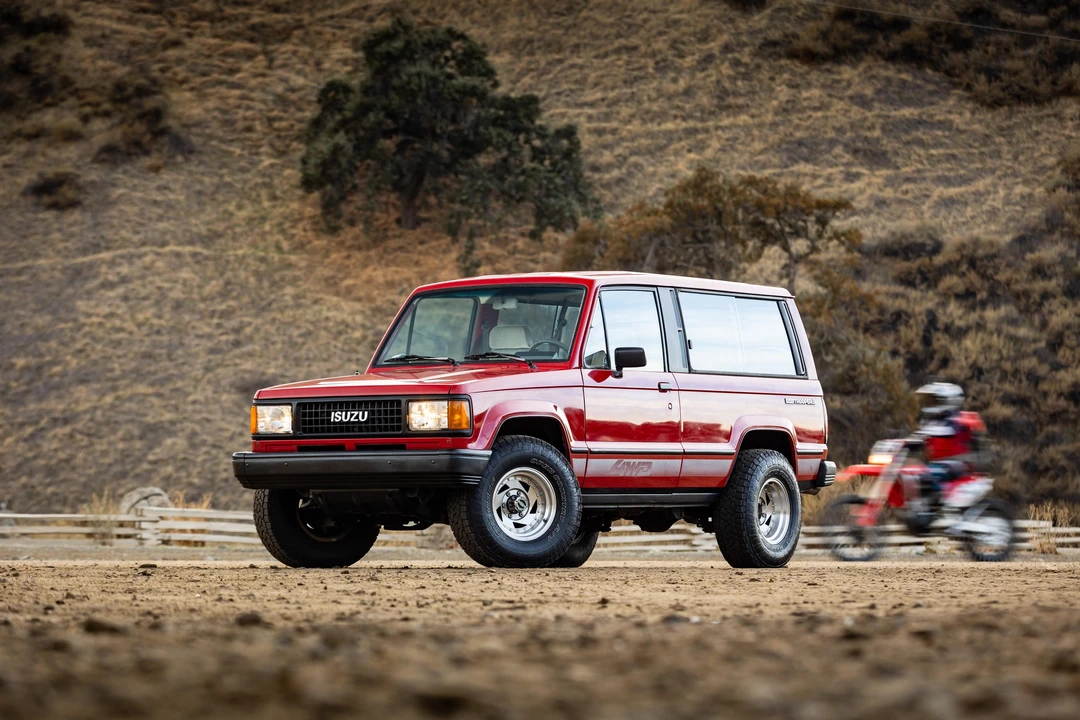 1988 Isuzu Trooper - Image 17 of 31
