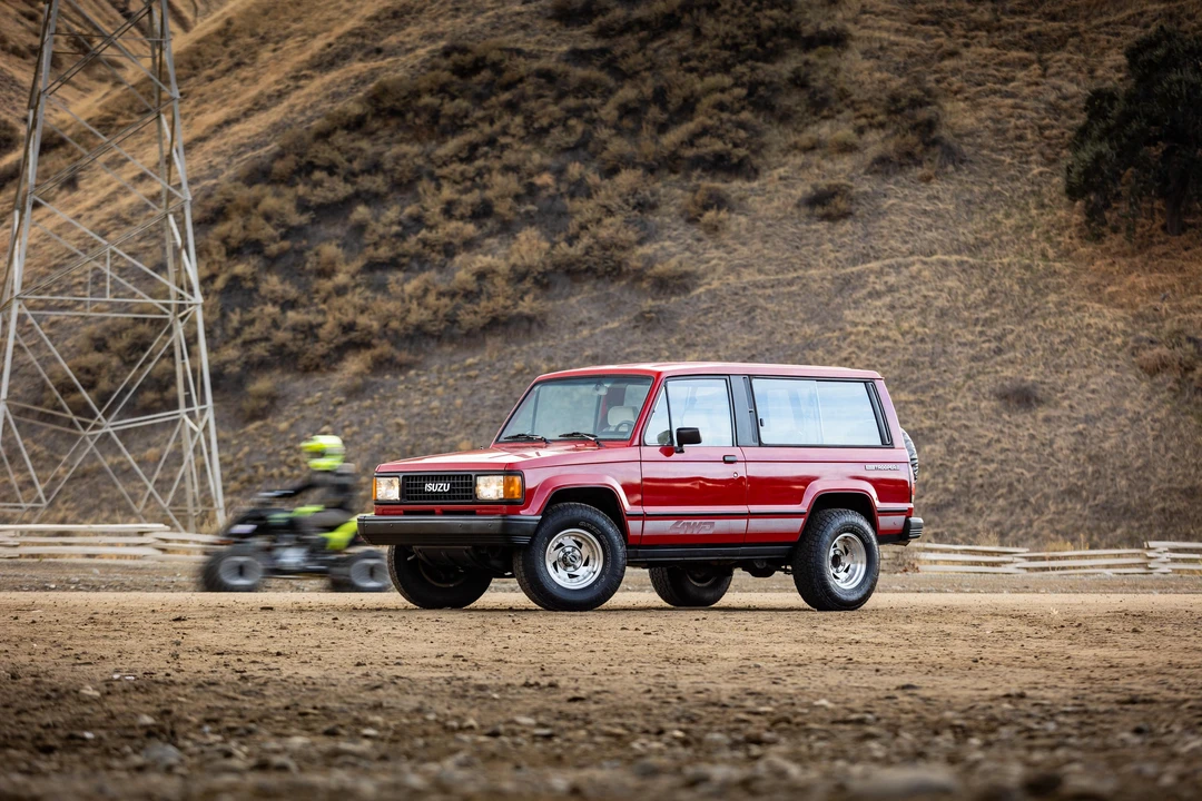 1988 Isuzu Trooper - Image 24 of 31