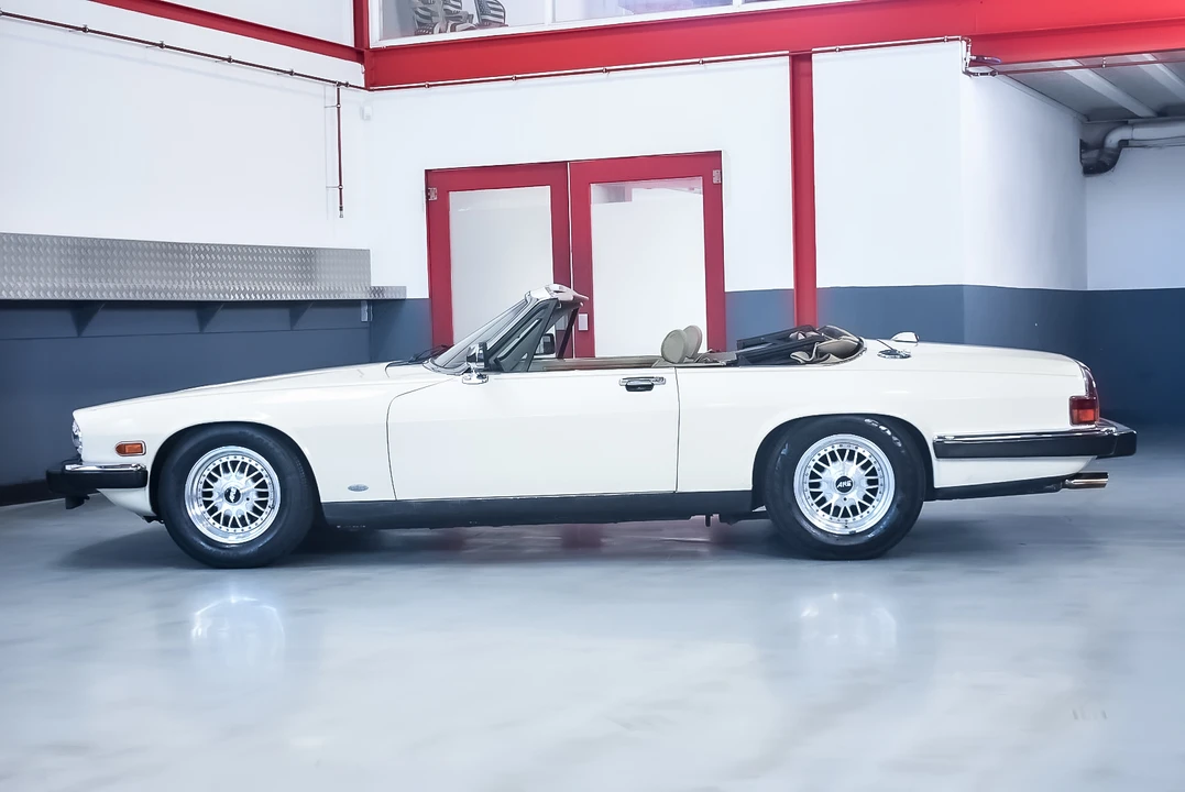 1988 Jaguar XJS Pre-Facelift V12 - Image 19 of 31