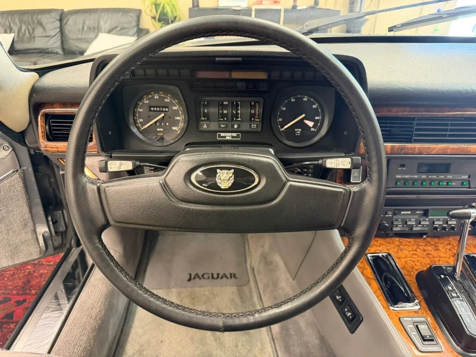 1988 Jaguar XJS Pre-Facelift V12 - Image 26 of 31