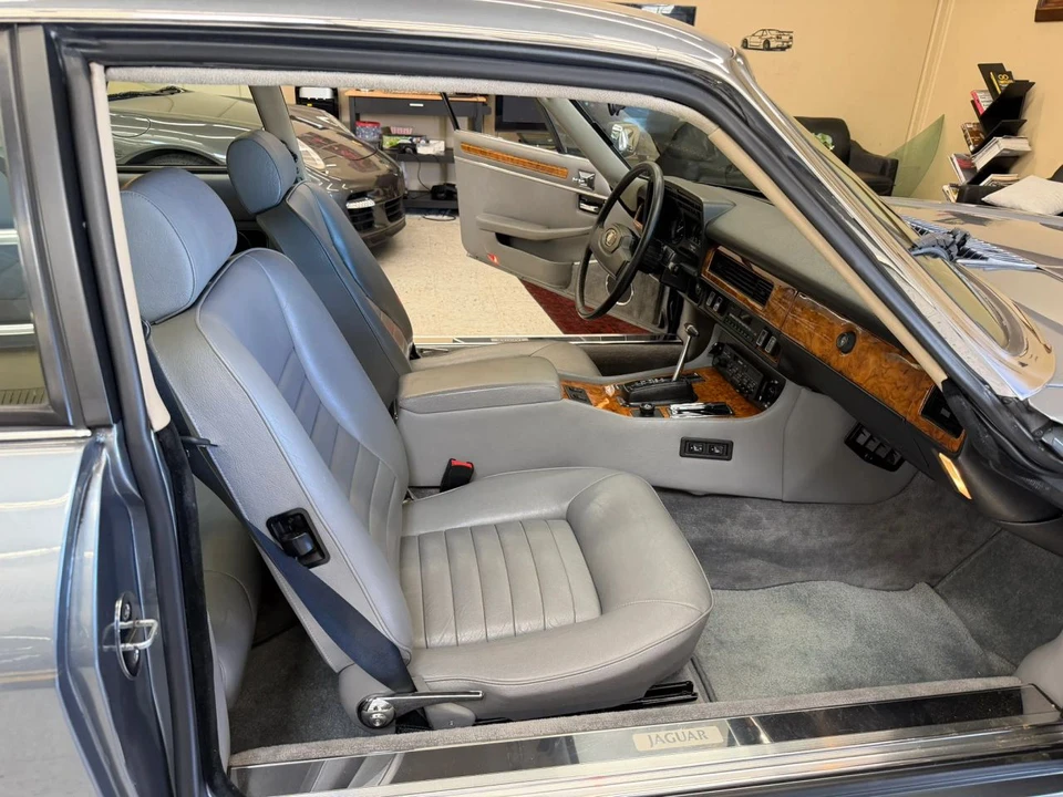 1988 Jaguar XJS Pre-Facelift V12 - Image 24 of 31