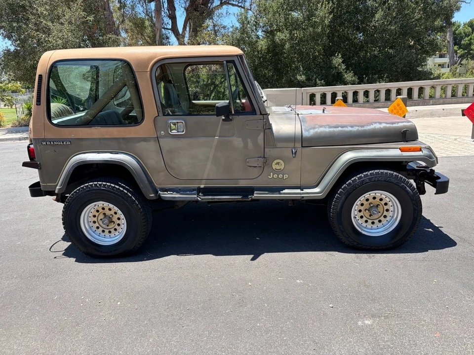 1988 Jeep YJ Wrangler - Image 5 of 23