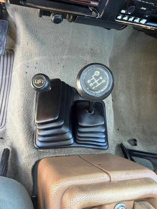 1988 Jeep YJ Wrangler - Image 15 of 23