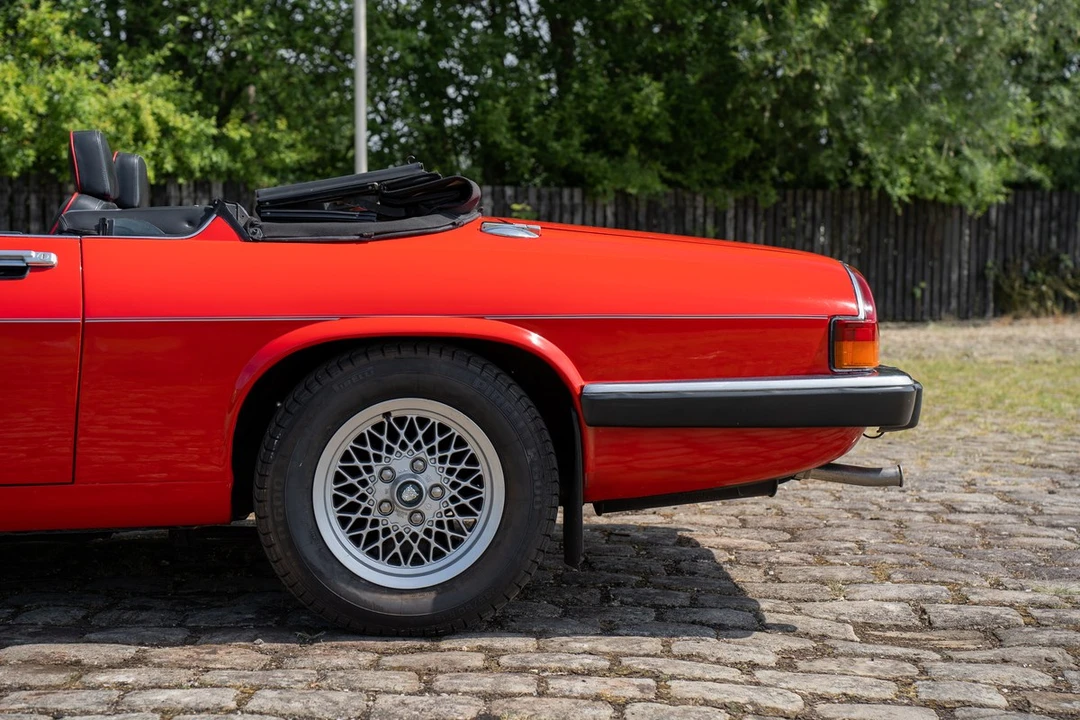 1988 Jaguar XJS Convertible - Image 29 of 30