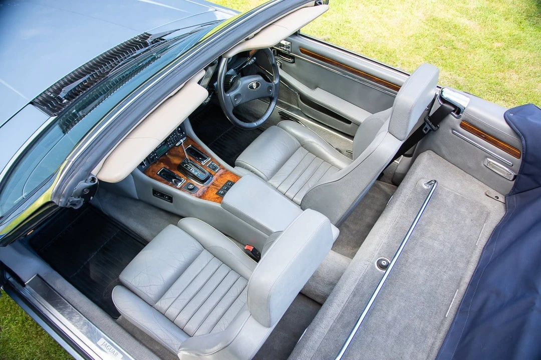 1988 Jaguar XJS Convertible - Image 13 of 30