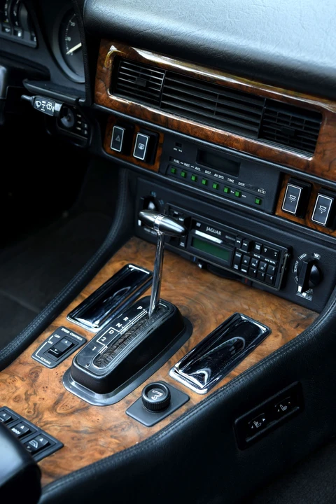 1988 Jaguar XJS Convertible - Image 10 of 27