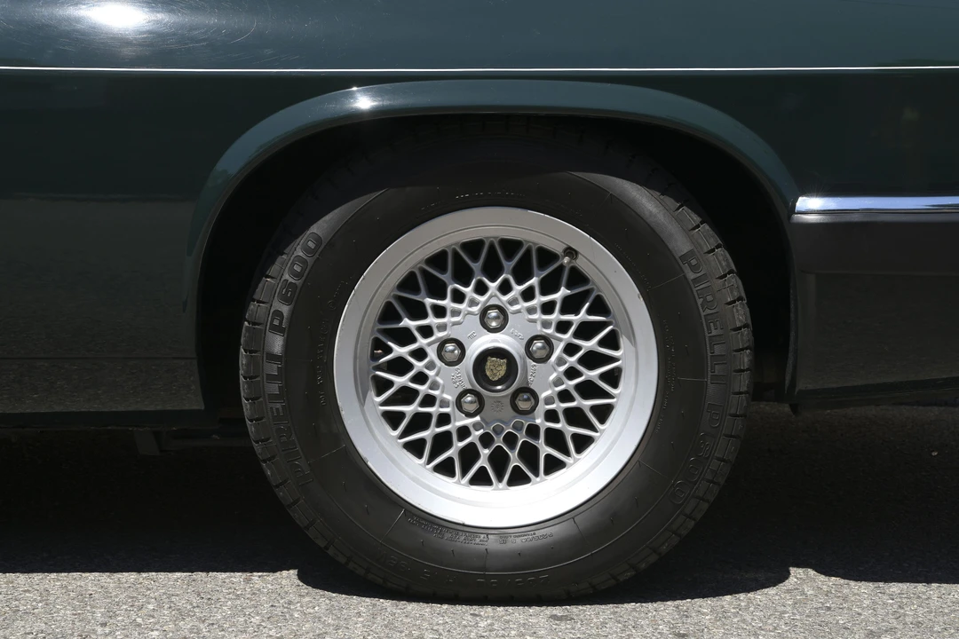 1988 Jaguar XJS Convertible - Image 25 of 27