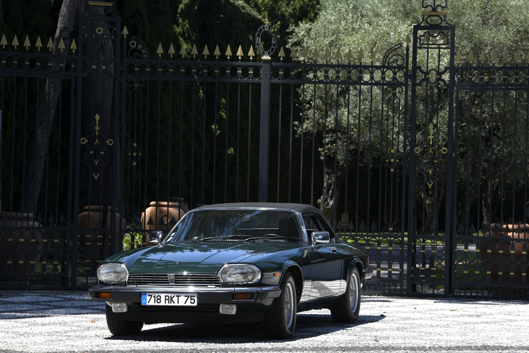 1988 Jaguar XJS Convertible - Image 2 of 27