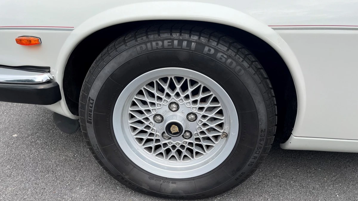 1988 Jaguar XJS Convertible - Image 23 of 30