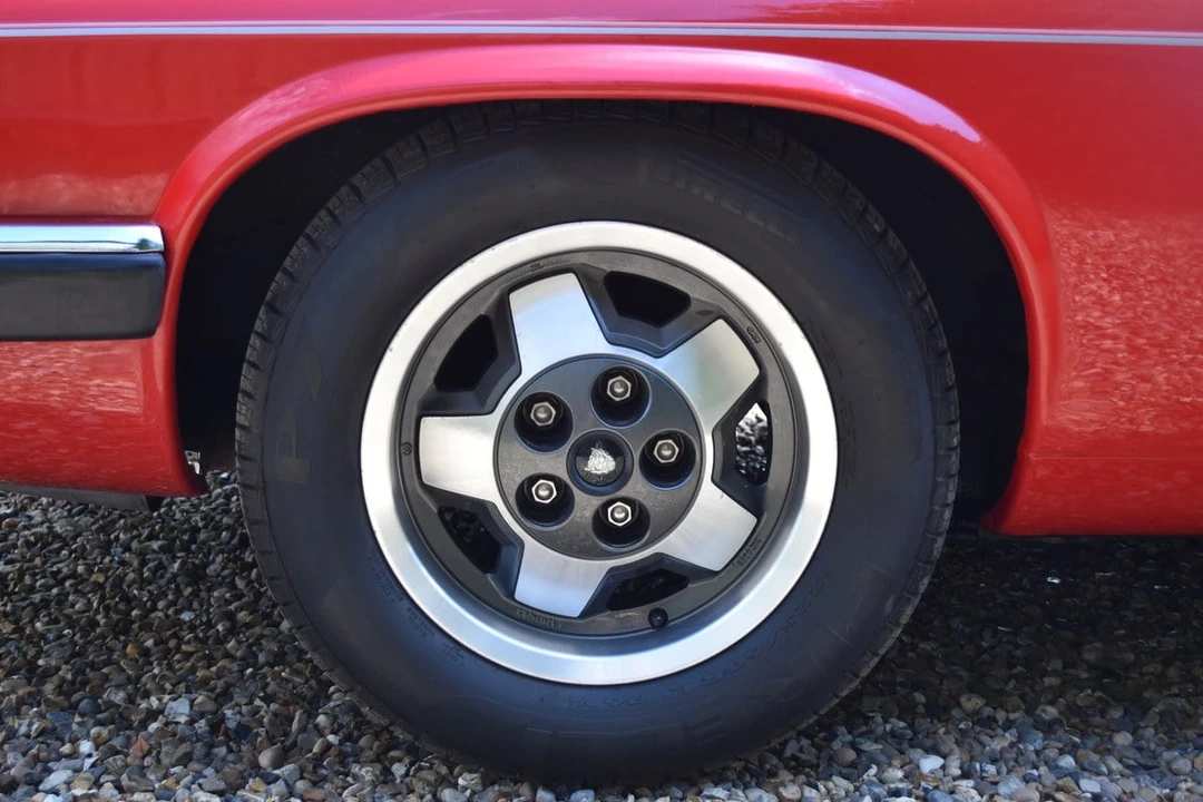 1988 Jaguar XJS Convertible - Image 19 of 30