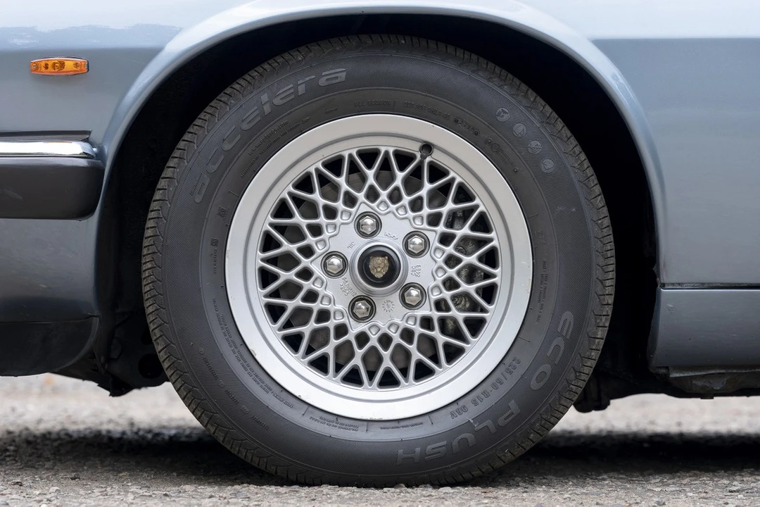 1988 Jaguar XJS Convertible - Image 26 of 30