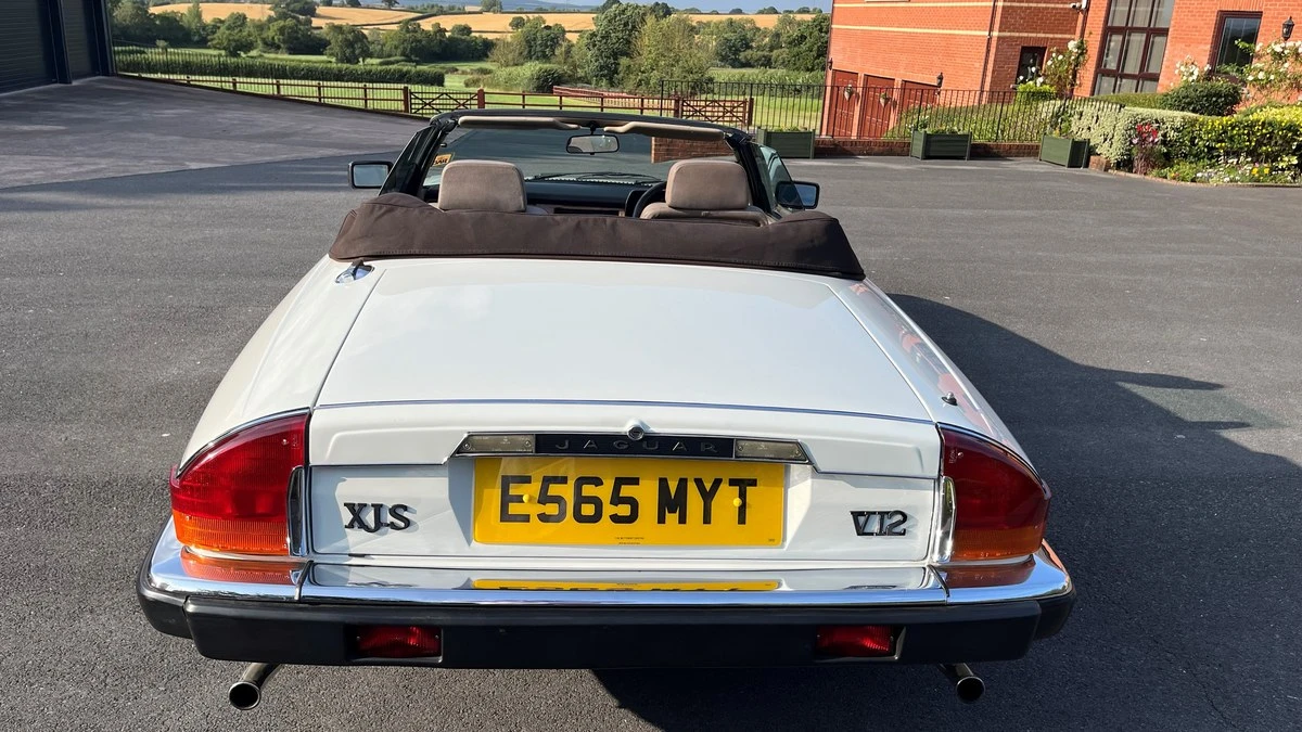 1988 Jaguar XJS Convertible - Image 11 of 30