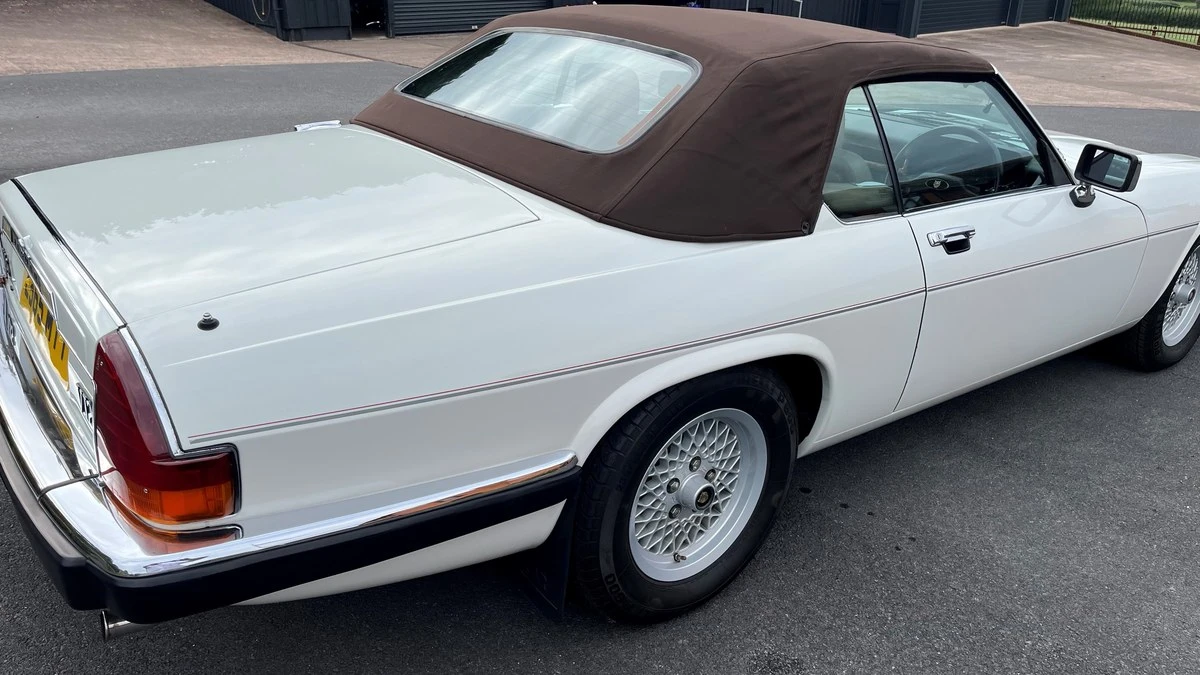 1988 Jaguar XJS Convertible - Image 19 of 30