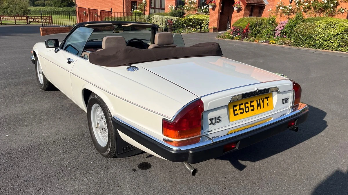 1988 Jaguar XJS Convertible - Image 10 of 30