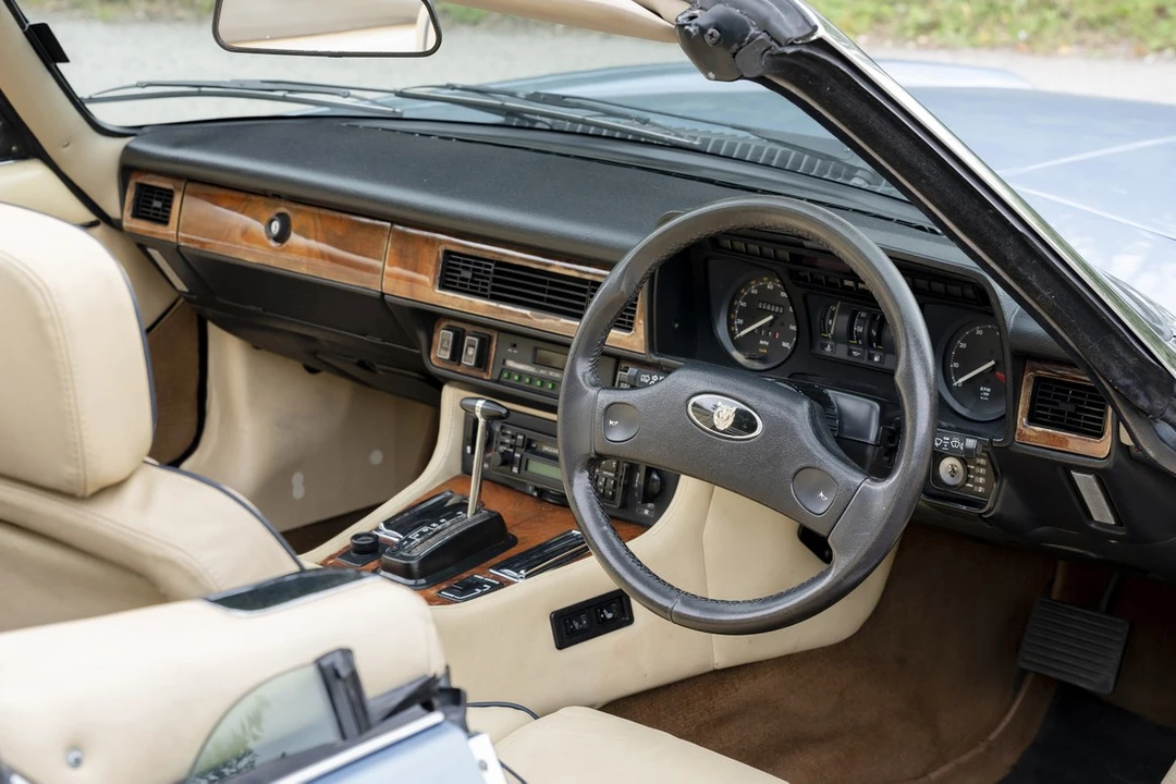 1988 Jaguar XJS Convertible - Image 28 of 30
