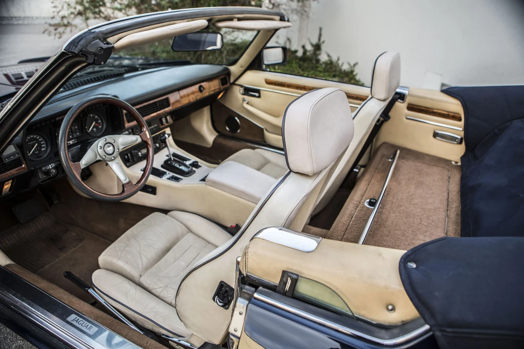 1988 Jaguar XJS Convertible - Image 9 of 10