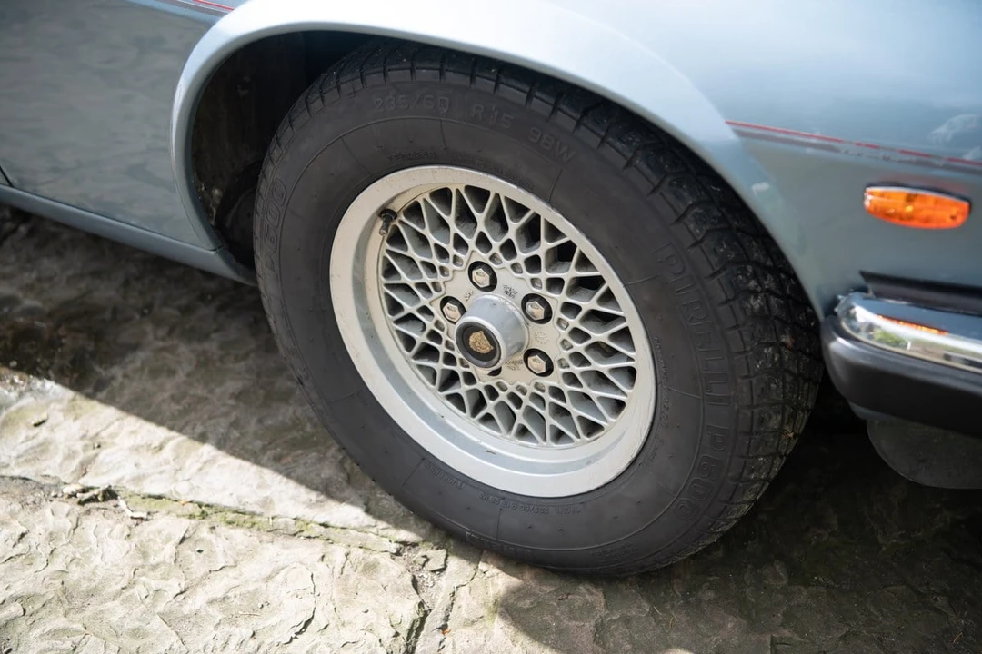 1988 Jaguar XJS Convertible - Image 25 of 31