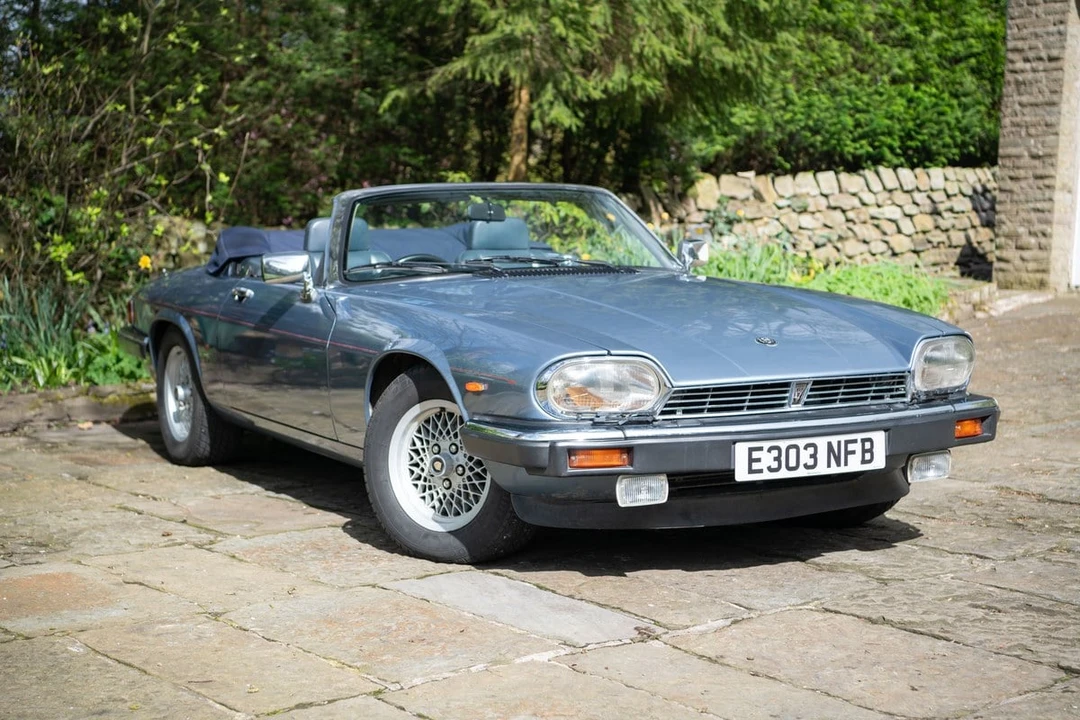 1988 Jaguar XJS Convertible - Image 2 of 31