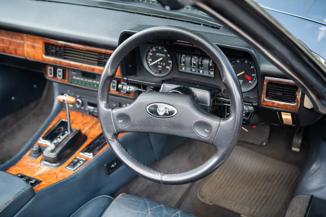 1988 Jaguar XJS Convertible - Image 29 of 31