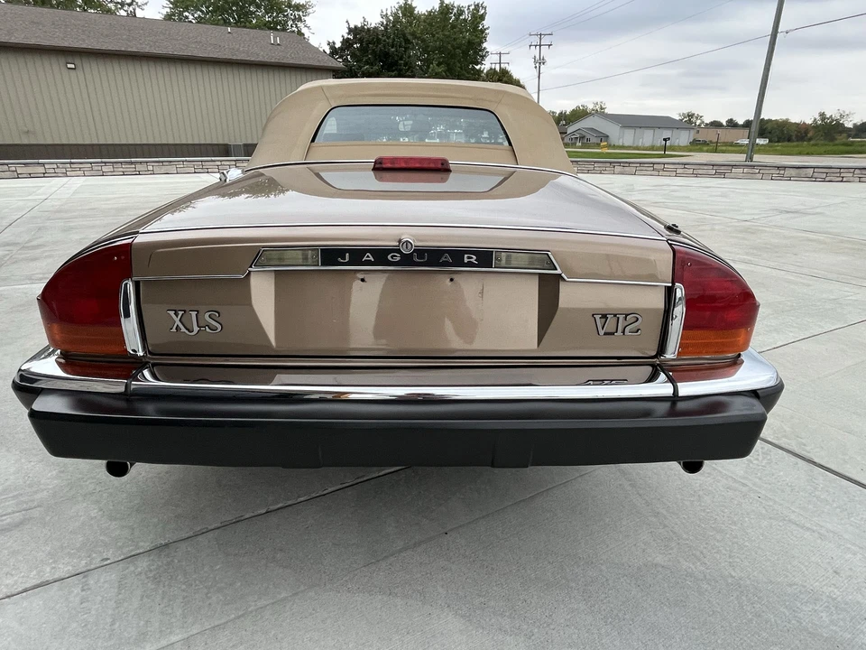 1988 Jaguar XJS Convertible - Image 11 of 31