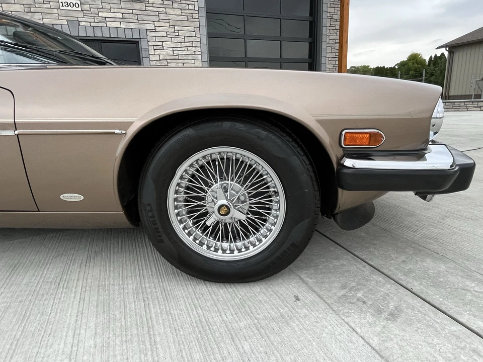 1988 Jaguar XJS Convertible - Image 15 of 31