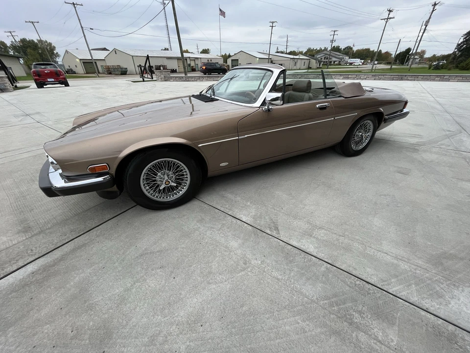 1988 Jaguar XJS Convertible - Image 2 of 31