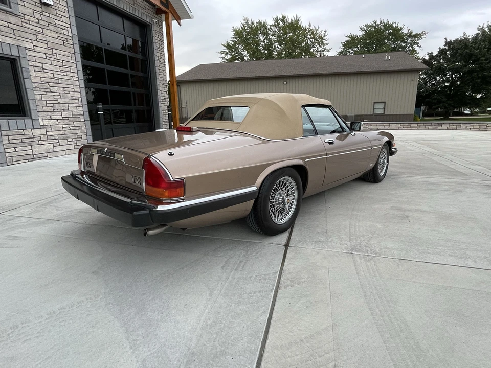 1988 Jaguar XJS Convertible - Image 7 of 31