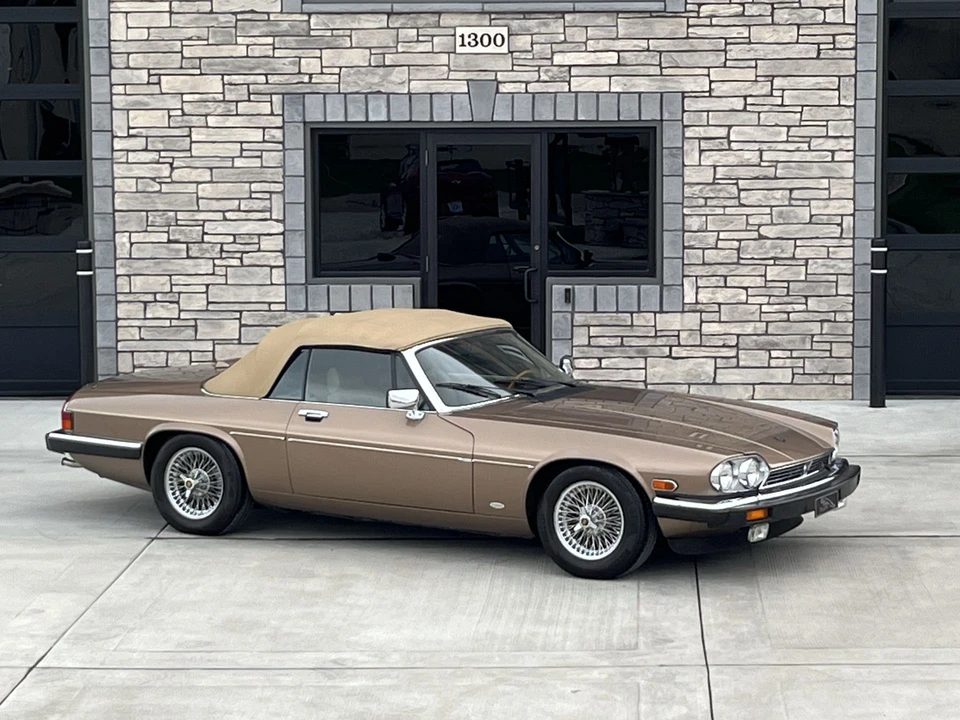 1988 Jaguar XJS Convertible - Image 8 of 31