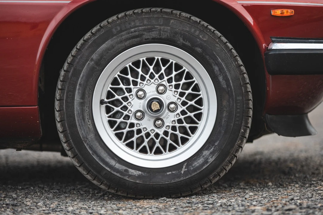 1988 Jaguar XJS Convertible - Image 21 of 30
